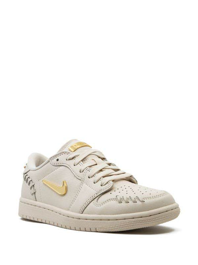 Air Jordan 1 Low "Method of Make - Legend Light Brown"