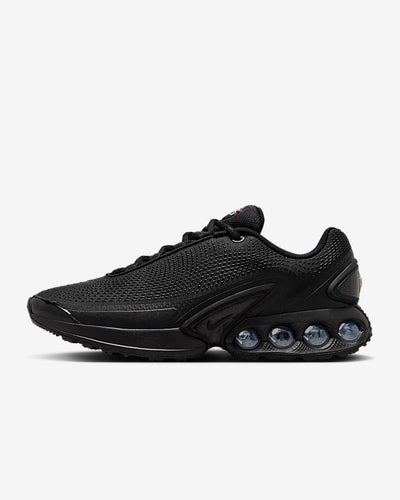 Air Max DN triple black