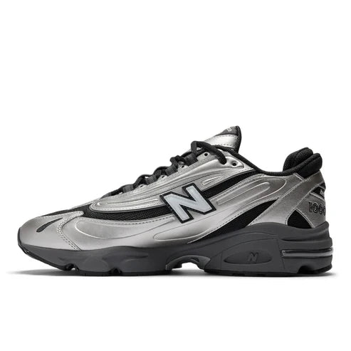The New Balance 1000 "grigia nera