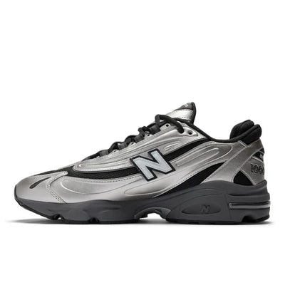 The New Balance 1000 "grigia nera